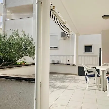 Apartamento Diklo 1 *